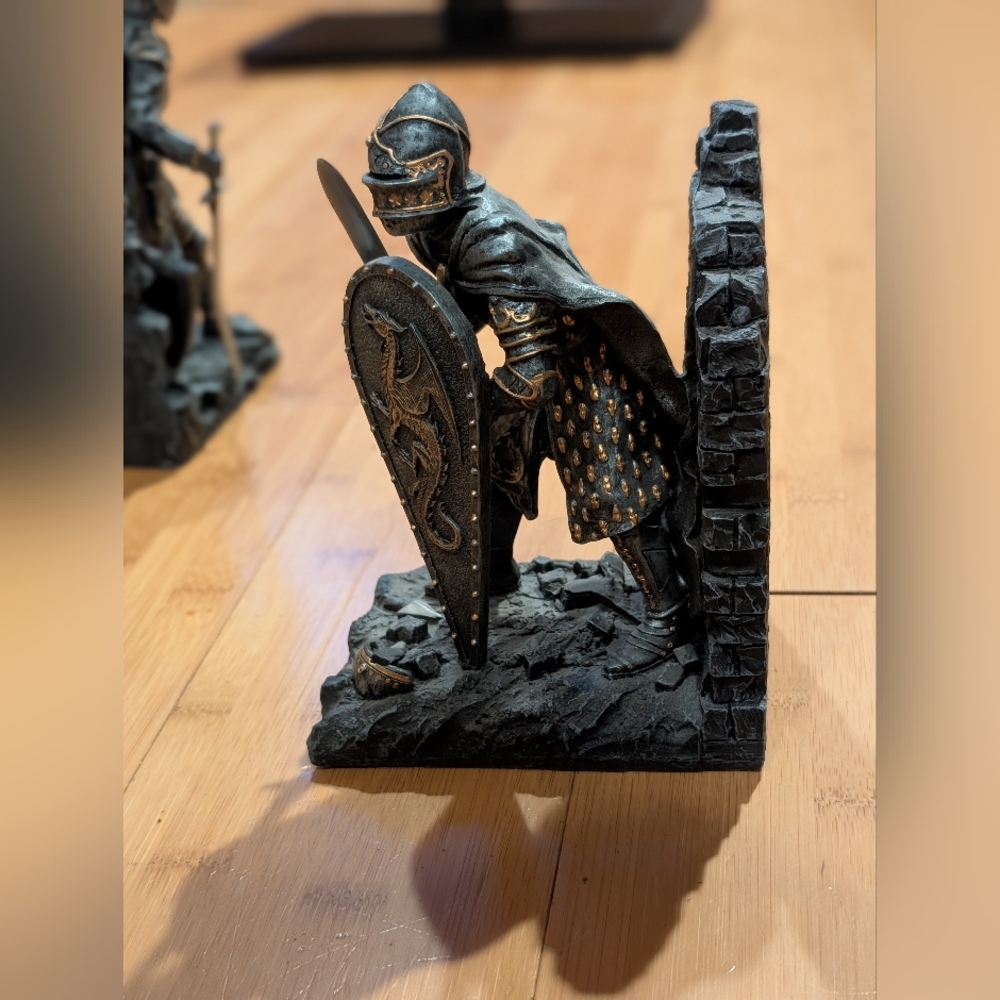 Bookends Framing - Picture 6 of 9